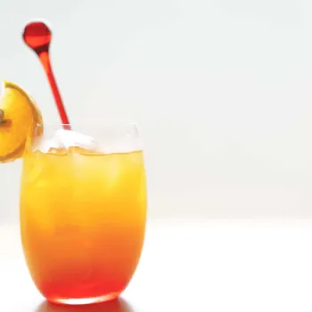 Verre de Amaretto sunrise