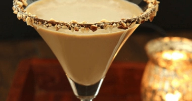 Cocktail salted toffee martini