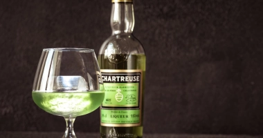 Les origines et la fabrication de la chartreuse