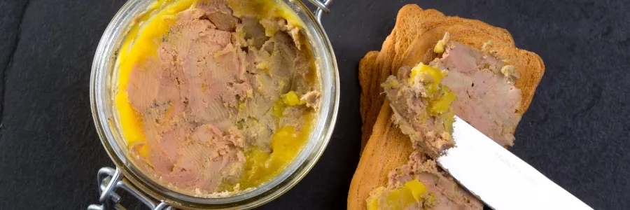 Image de l'article : Coffret foie gras entreprise : le choix gourmand pour vos cadeaux professionnels - Coffret foie gras entreprise : le choix gourmand pour vos cadeaux professionnels