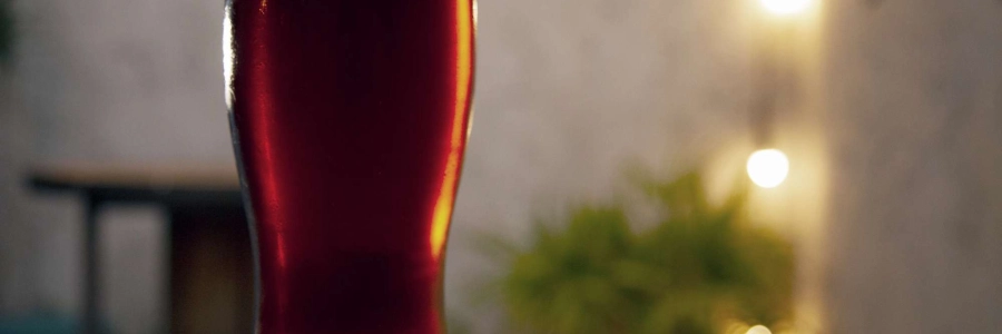 Image de l'article : Picon bière : histoire et tradition des bistros - Picon bière : histoire, recette et tradition d’un classique des bistros