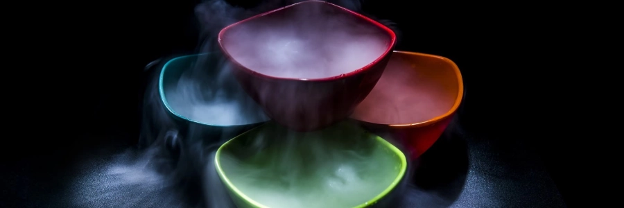 Utiliser glace carbonique pour faire des cocktails fumants