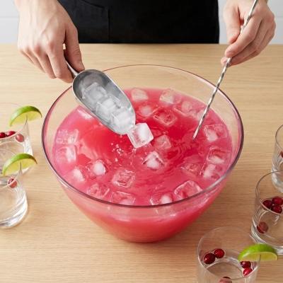 Illustration de l'étape 5 de la recette du Cosmopolitain pour 10 personnes