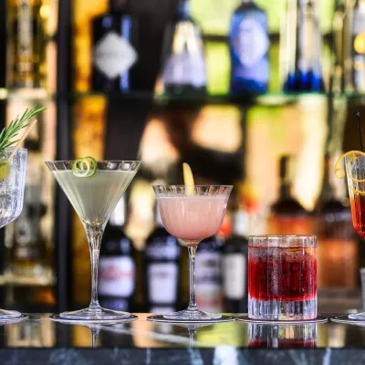 Quelles sont les boissons sans alcool disponibles dans un bar ?