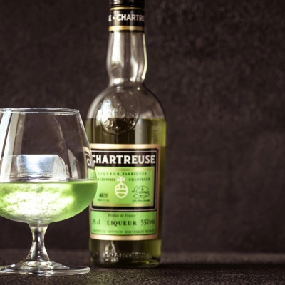/ingredients/chartreuse/chartreuse.jpg